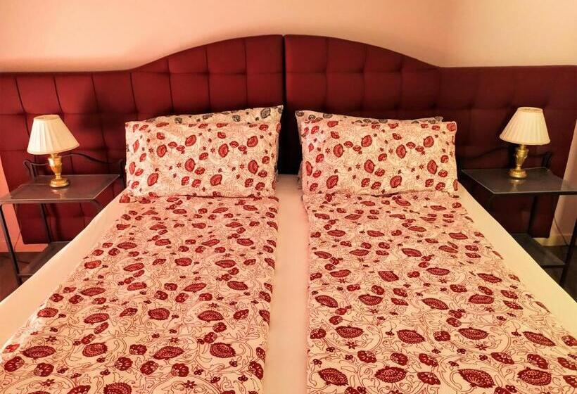 Номер Стандарт с Балконом, B&b Caorle For You
