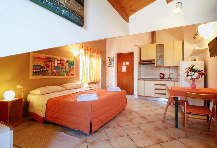스탠다드 스튜디오, B&b Dimora Morelli