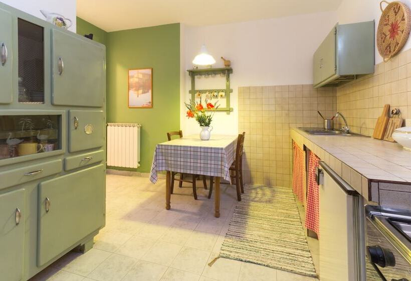 스탠다드 스튜디오, B&b Dimora Morelli