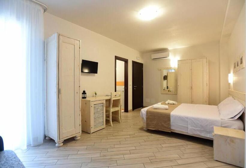 Четырехместный Номер Стандарт, Camere Le Vie Di Omero
