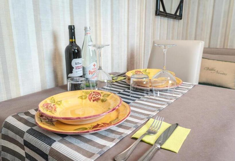 سوییت با چشم‌انداز باغ, Villa Noctis