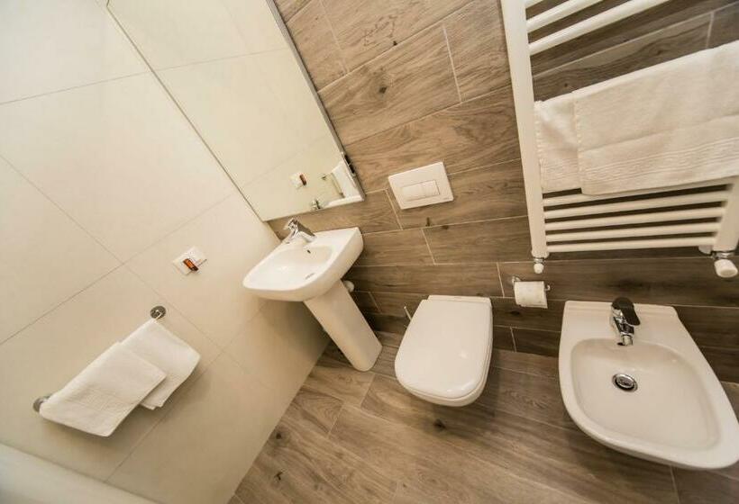 스탠다드 룸, B&b Corte Sul Naviglio Cin I T 0 1 5 0 7 0 C 1 3 X U I L Q C V
