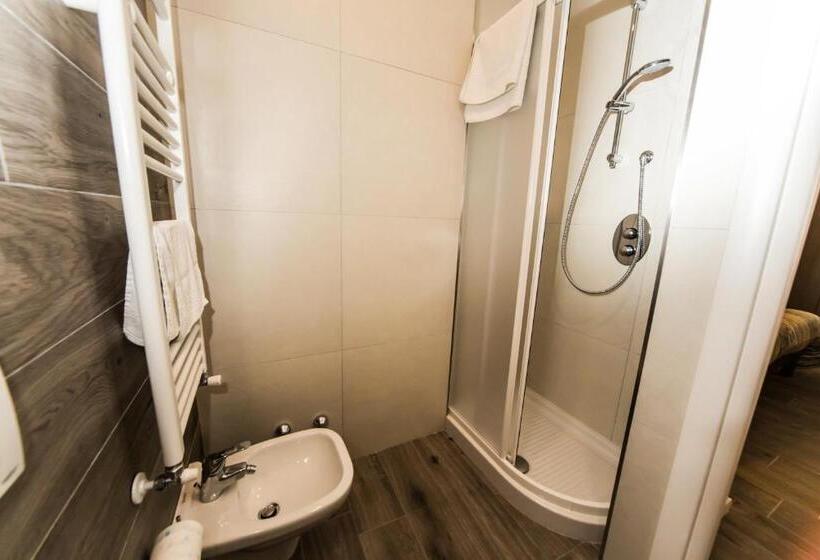 Номер Стандарт, B&b Corte Sul Naviglio Cin I T 0 1 5 0 7 0 C 1 3 X U I L Q C V