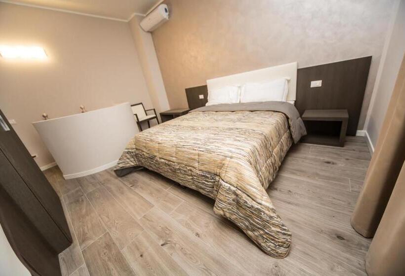 스탠다드 룸 킹사이즈 침대, B&b Corte Sul Naviglio Cin I T 0 1 5 0 7 0 C 1 3 X U I L Q C V