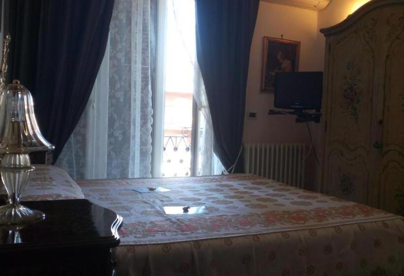 Номер Deluxe с Балконом, B&b Vittoria Colonna