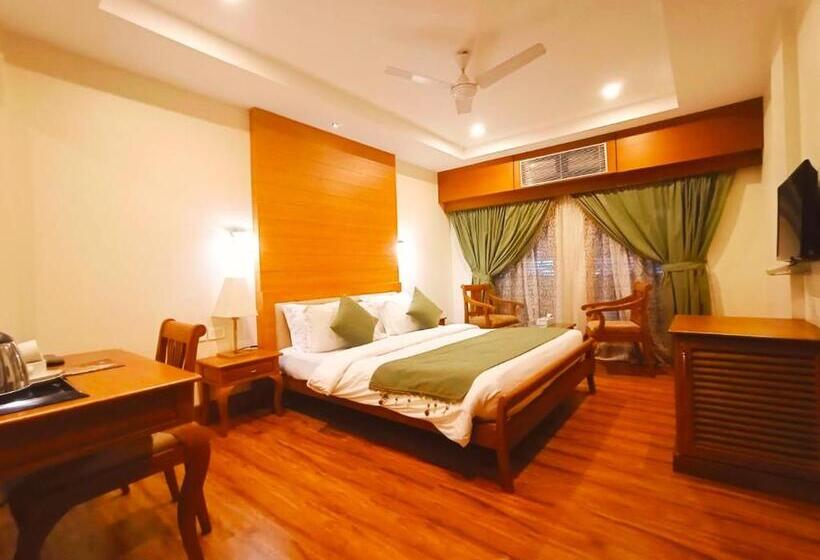 이그제큐티브 룸, Hill Palace Hotel & Spa