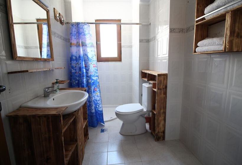 اتاق استاندارد با بالکن, Cakalli