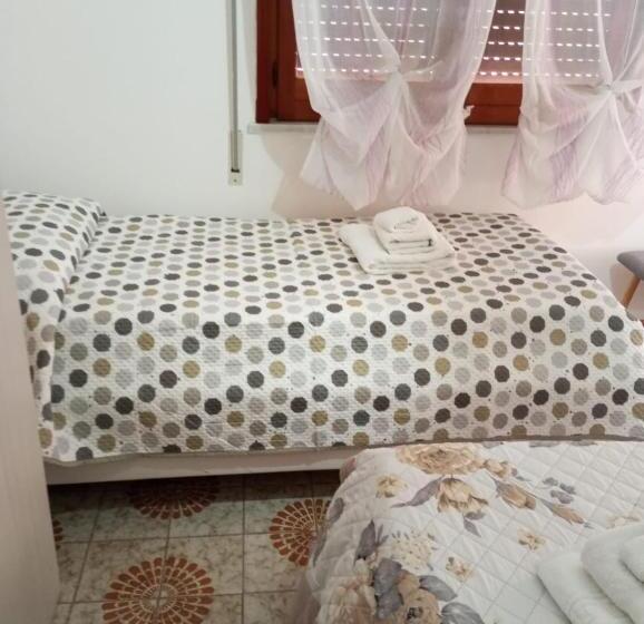 Номер Стандарт Трехместный, Villa Maricla