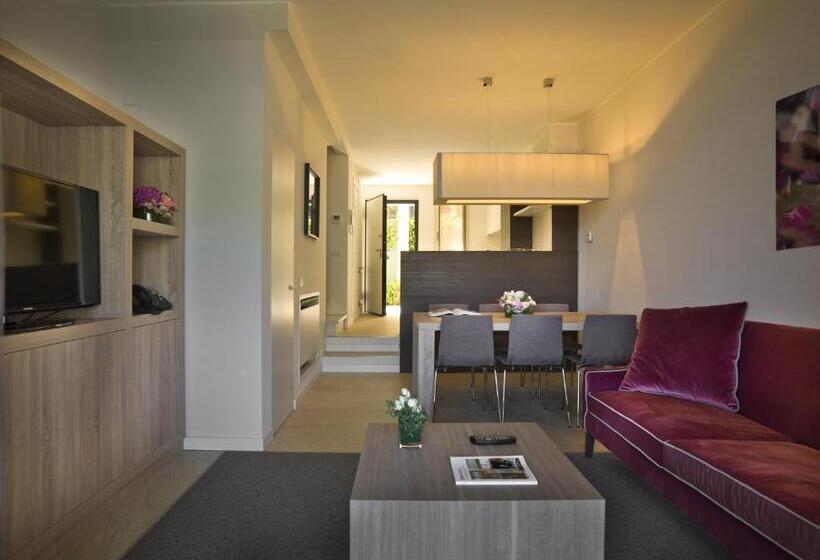 Дом 3 Спальни, Filario Hotel & Residences