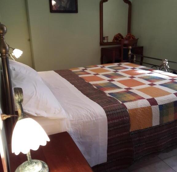 Standard room with outdoor bath, La Casa Dei Nonni B&b