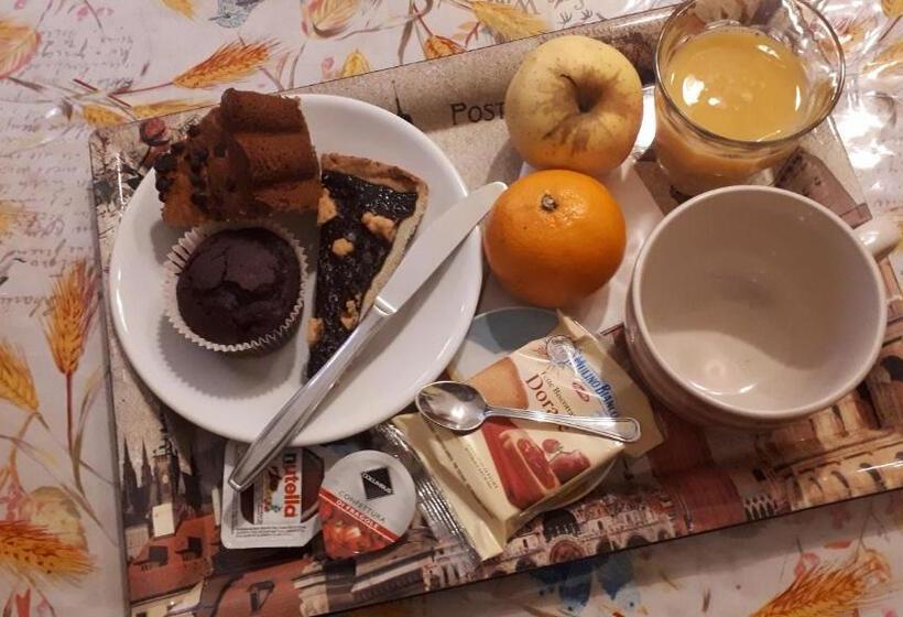 バルコニー付スタンダード４ベッドルーム, La Casa Dei Nonni B&b