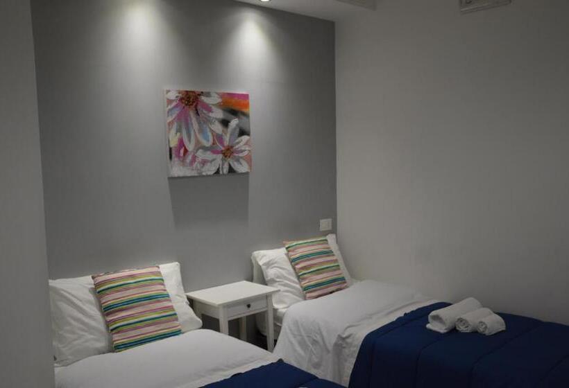 اتاق استاندارد, B&b Acquamarina