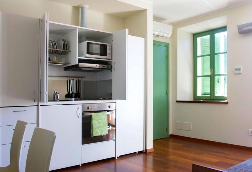 Апартаменты 1 Спальня с Террасой, Residence Delle Tre Corone