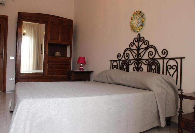 Номер Стандарт с Балконом, Casa Prunilla