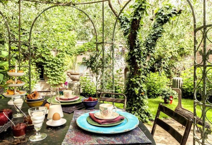 Дом 4 Спальни, Corte Della Maesta Antica Residenza