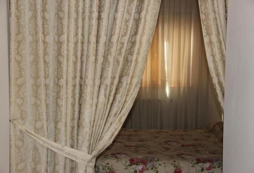 Апартаменты 3 Спальни, Demy