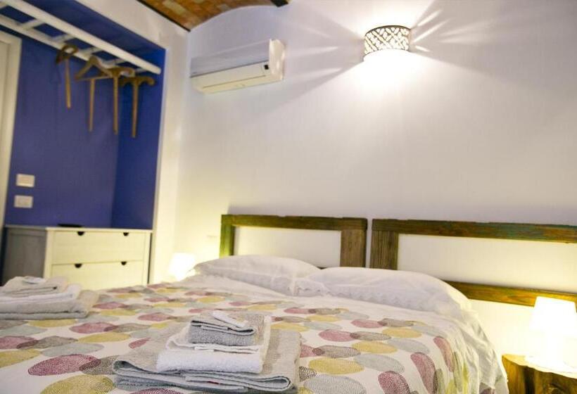 اتاق استاندارد, La Via Del Carretto B&b