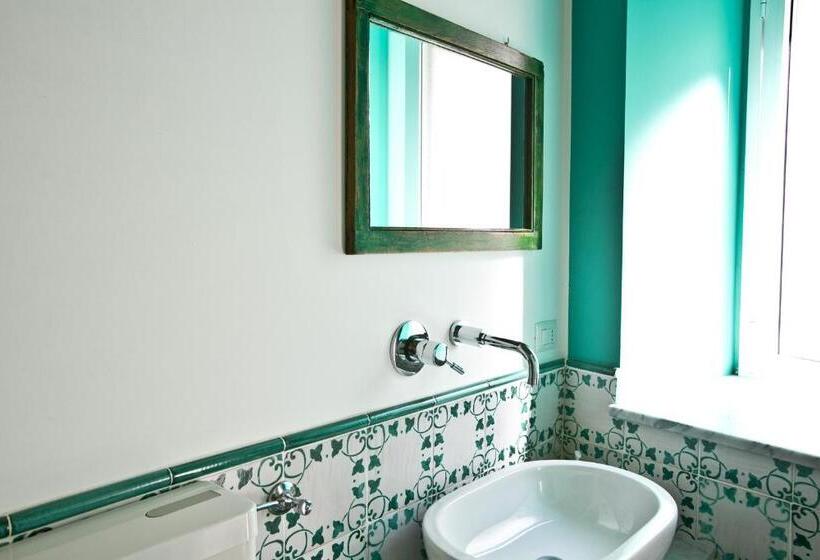اتاق استاندارد, La Via Del Carretto B&b