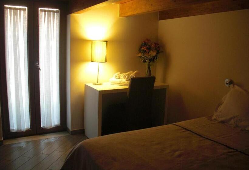 Полулюкс с Балконом, B&b Radici24