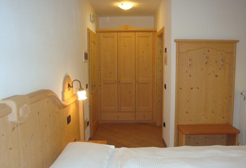 스탠다드 룸 산 전망, Agritur Cornasest