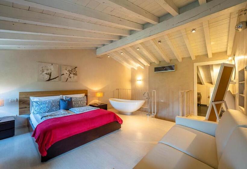 Quarto Estandar, Romantic B&b Il Piccolo Paradiso
