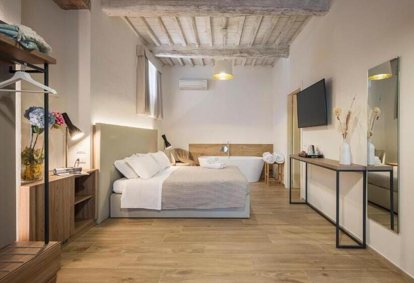 Люкс, Botrona B&b