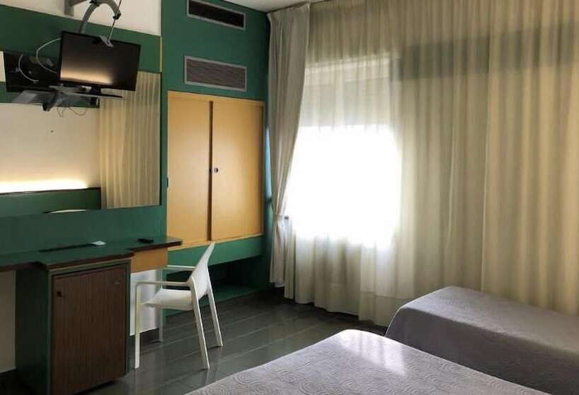 Номер Стандарт Трехместный, Del Sole Aversa