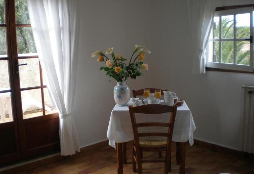اتاق استاندارد با تراس, Le Refuge
