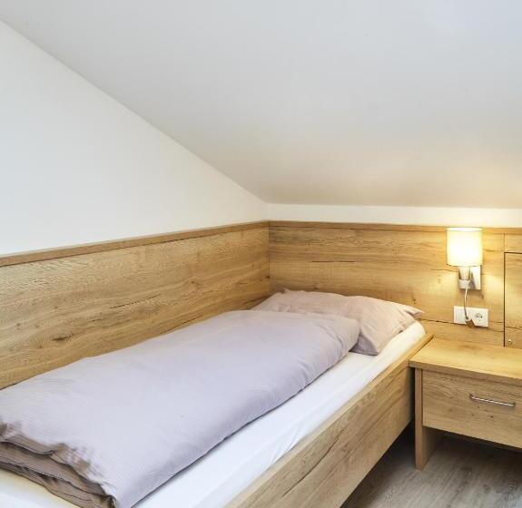 Трехместный Номер Superior, Sonnenheim