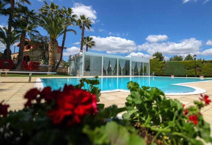 اتاق استاندارد با چشم‌انداز استخر, B&b Villa Adriana