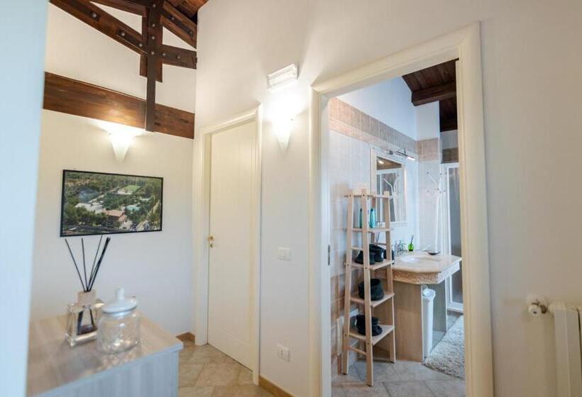 اتاق لوکس, B&b Villa Adriana