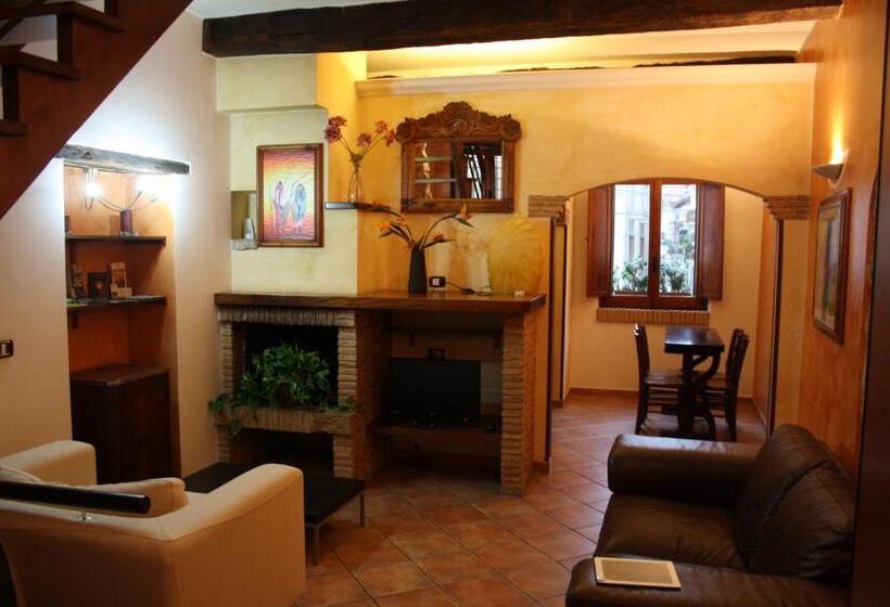 Люкс, Bed And Breakfast Mblò