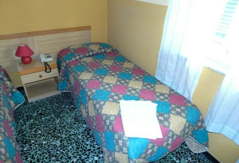 Camera Standard, Albergo Torino