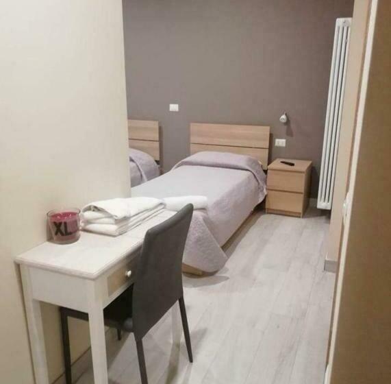Camera Standard, Albergo Torino