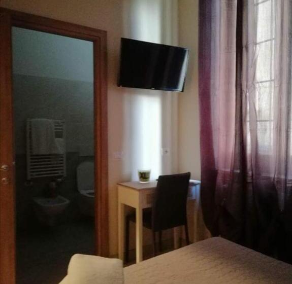 Camera Standard, Albergo Torino