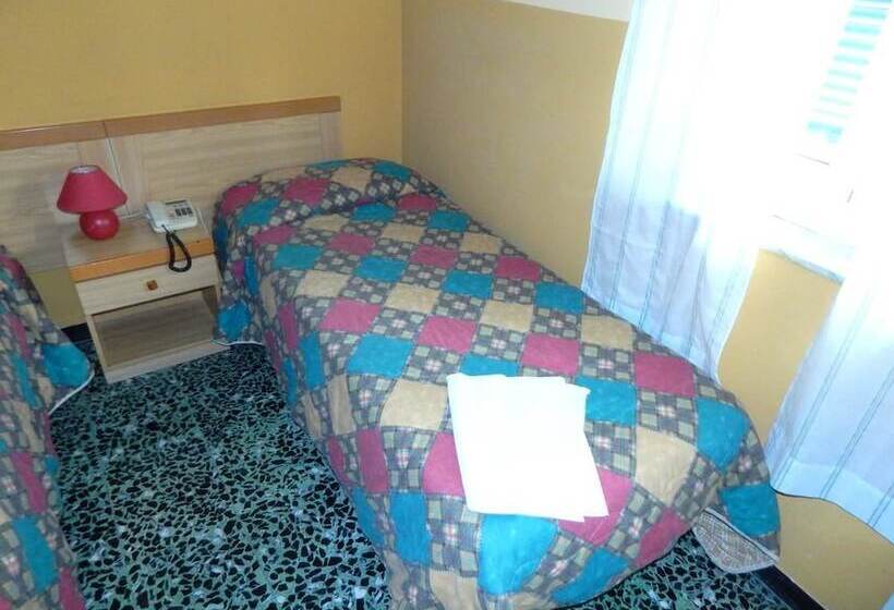 Camera Standard, Albergo Torino