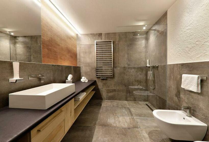 Номер Стандарт, Ratschingserhof