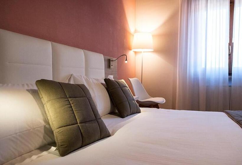 Номер Стандарт, Relais Madonna Di Campagna