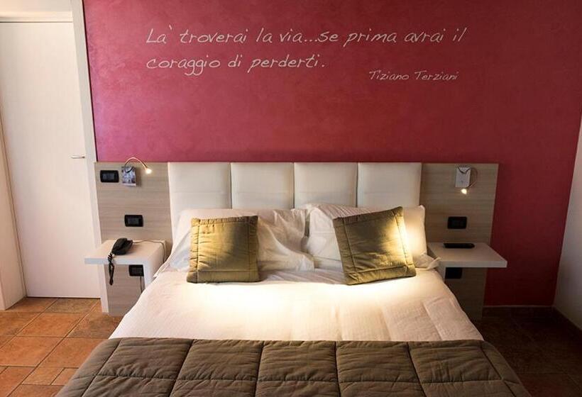 Четырехместный Номер Стандарт, Relais Madonna Di Campagna