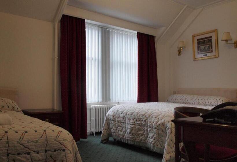 Habitación Familiar, Argyll Arms Hotel