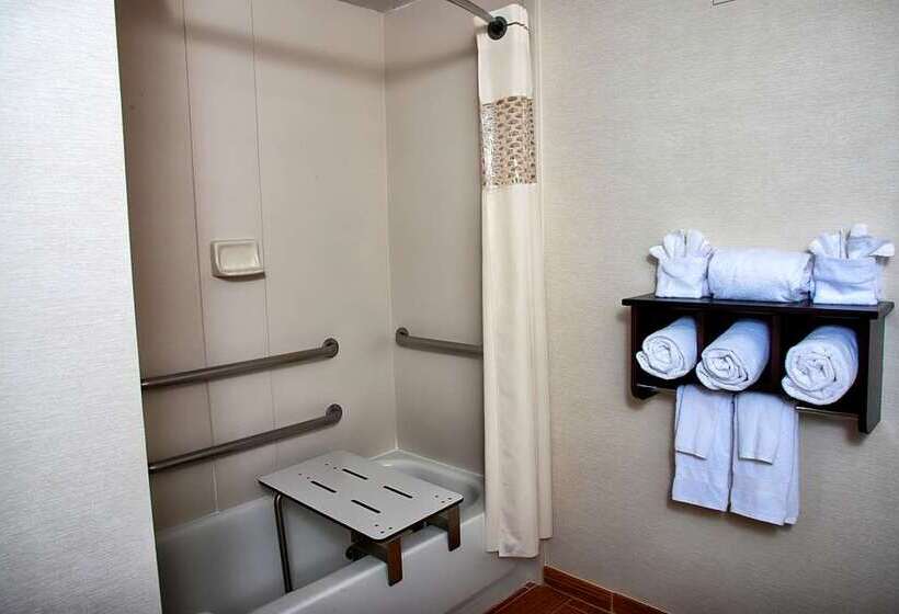 Стандартный Номер Кровать Кинг, Hampton Inn & Suites Franklin Berry Farms