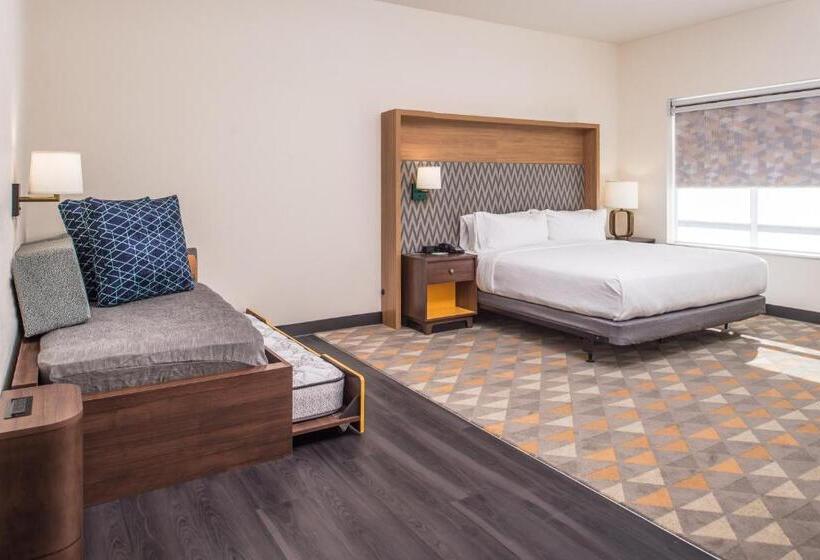 Номер Deluxe Адаптированный для Инвалидов, Holiday Inn Joplin, An Ihg