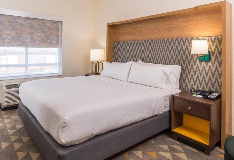 Номер Стандарт Кровать Кинг Адаптированный для Инвалидов, Holiday Inn Joplin, An Ihg