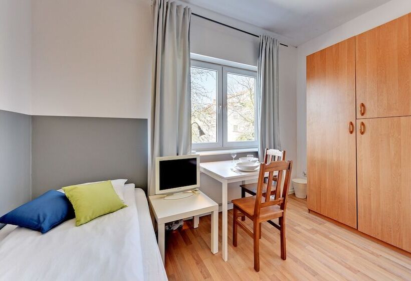 חדר סטנדרט חדר אמבטיה משותף, Nice Rooms   Pokoje Gościnne