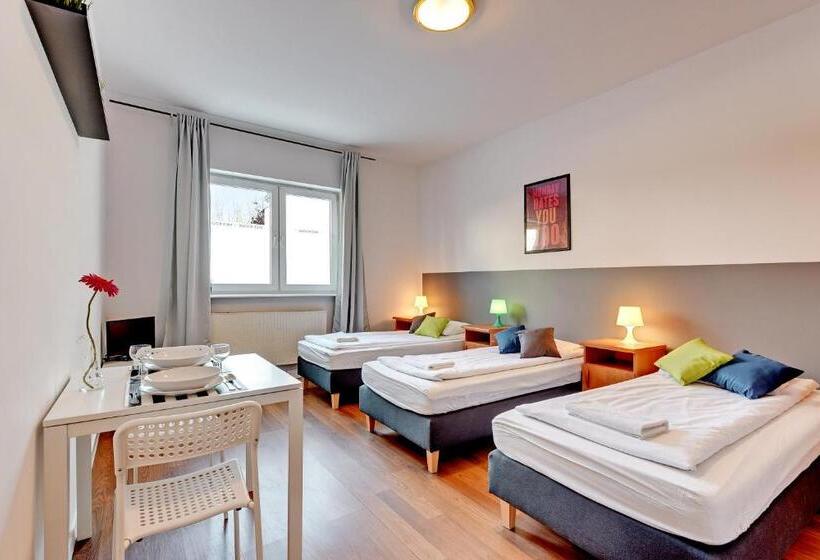חדר סטנדרט לשלושה, Nice Rooms   Pokoje Gościnne