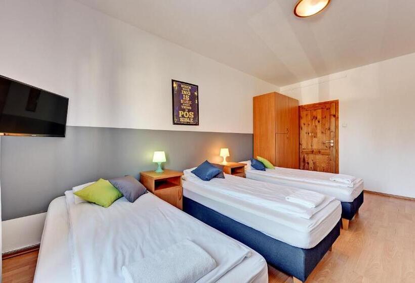 חדר סטנדרט לארבעה, Nice Rooms   Pokoje Gościnne