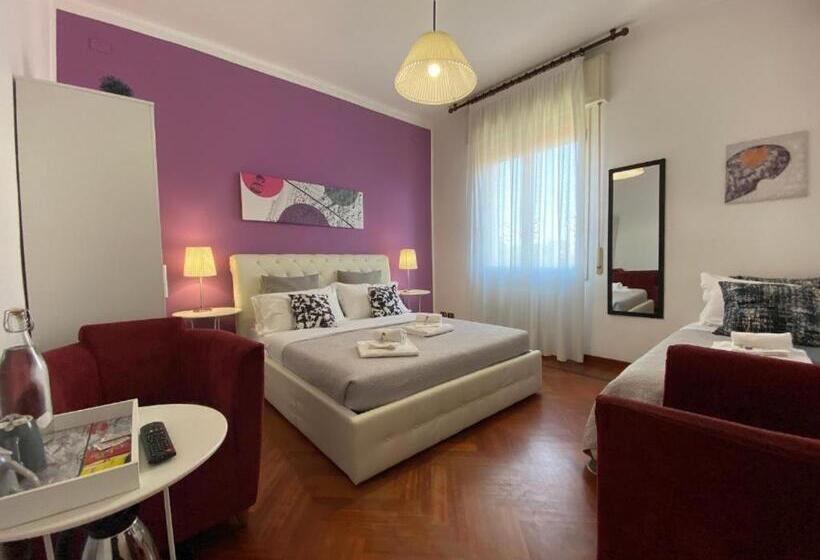 Camera Tripla Standard, Central Suite Bed&breakfast