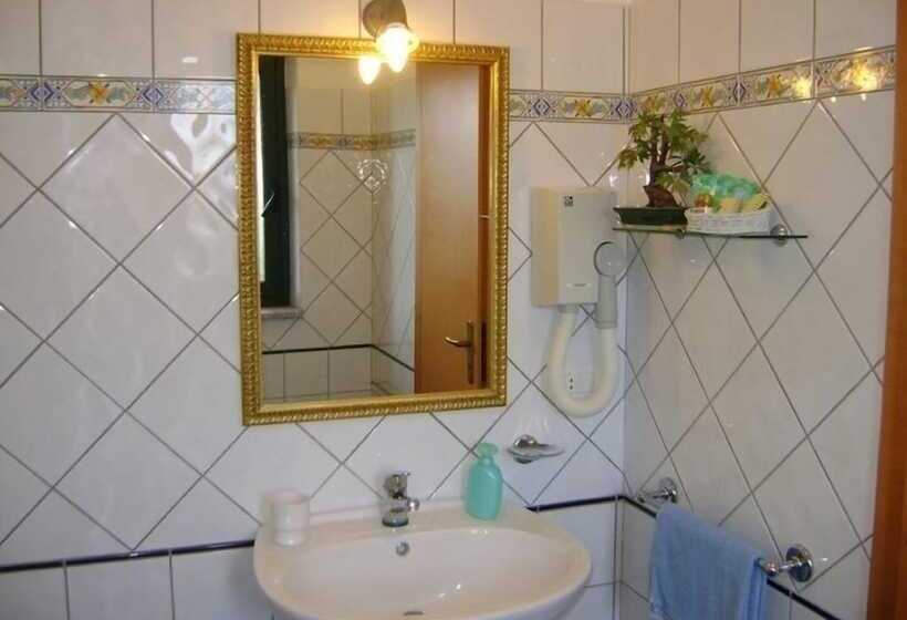 اتاق استاندارد, B&b Villa Maria Giovanna
