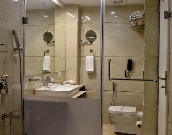 Номер Deluxe, Clarks Inn Suite Gwalior
