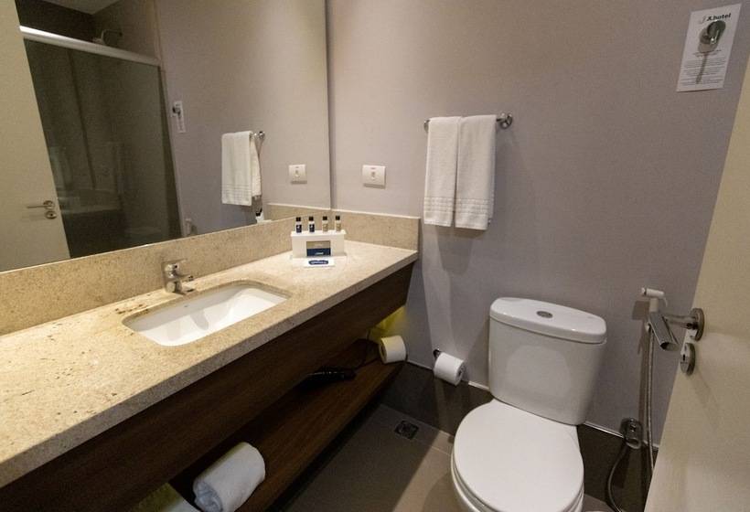 Номер Superior, Jl Hotel By Bourbon